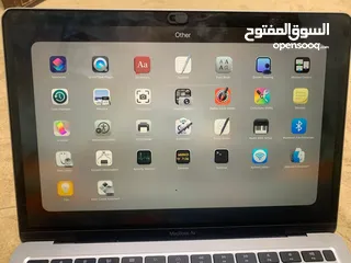  11 جهاز لاب توب ماك بوك آير  2020 ..