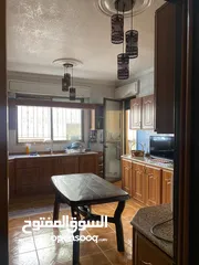  17 للبيع – شقة طابق أول بمساحة 210 م2 في طبربور (خلف عريقة مول)