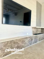  5 شقة مفروشة مميزة جداً للايجار السنوي من المالك مباشرة ارقى منطقة خلف جامعة البتراء - طريق المطار
