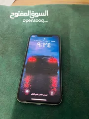  2 ايفون X للبيع بحالة ممتازة