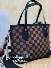  4 حقيبه يدLouis Vuitton