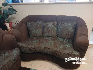  1 طقم كنب للبيع بسعر مغري