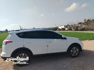  12 تويوتا رافور 2016هايبرد فل بفتحه 4P4 2016 قابل للبدل