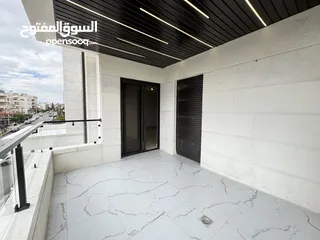  8 شقة مع روف دوبليكس باطلالة مميزة مساحة 200م وروف 120م مع 50 م ترس بخلدا (مشروع 118)