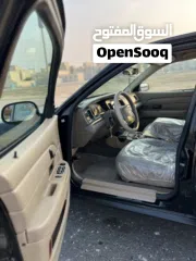  6 فورد فكتوريا