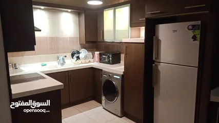  4 Furnished apartment 4th circle شقة مفروشة للإيجار