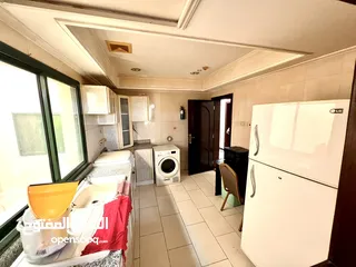  4 للايجار في الجفير شقه 3 غرف مفروشه  For rent in Juffair 3bhk fully furnished