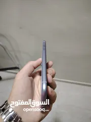  2 ايفون 11عادي