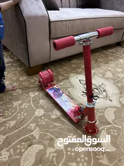  13 بسكليت وسكوتر وخيمة بحالة ممتازة متل الجديد