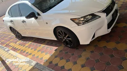  4 لكزز gs350 للبيع