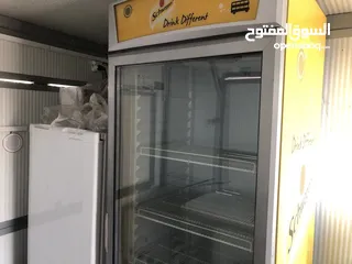  7 كشك شبه جديد ومعدات مطعم استخدام شهرين وسعر لقطة