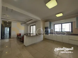  8 شقة طابق ثالث للبيع في جبل عمان بمساحة 190م