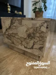  2 طاولة خشبية