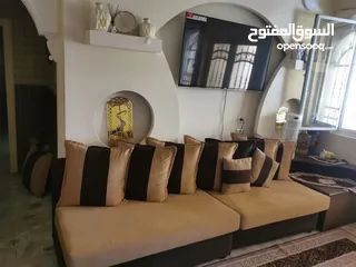  10 منزل مستقل مكون من طابقين ومدخلين منفصلين