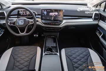  18 Volkswagen ID6 Crozz Pro 2024 Piano black