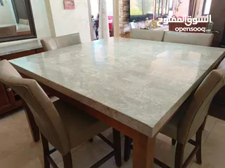  7 طقم كنب وطقم طربيزات و قنصل و طقم سفرة مع دريسوار فخم جدا