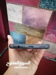  4 سامسونج جالكسي a13 صرله عندي3شهور بس ومعه أغراض