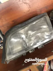  1 اضويه مرسيدس C200 للبيع