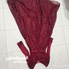  3 فستان سهرة لون خمري