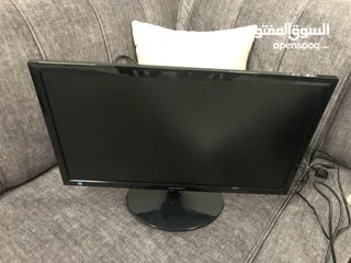  1 شاشتين وكيبورد وماوس