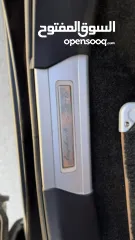  11 رينج روفر فوك  اوتوجرافي 2019  محرك 4400 ديزل كامل الاضافات  عداد 150000 كيلو