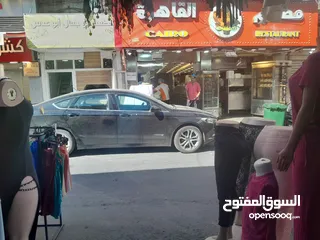  2 محل  ملابس وداخلي وعرايسي للبيع  في وسط البلد 5الاف فقط