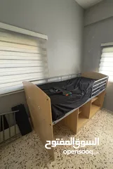  4 سرير مرتفع للبيع