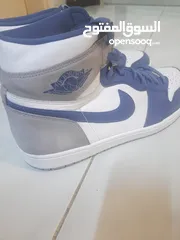  9 بوت Nike Air Jordan 1 high اصلي نمرة 49.5