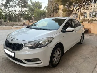  18 كياK3 سيراتو فتحة سقف  2014 بنزين ماتور 1600 نخب