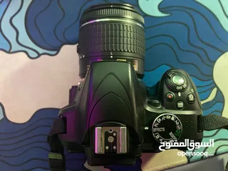  8 نيكون 3300d حال الوكاله  شتر قليل  عدسه 18/55 ستراب  وصلات  ترايبود  شاحن  بطاريه