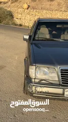  7 مرسيدس بطة E200