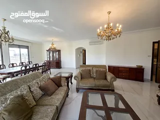  3 جبل عمان و محيط فندق ( الردز كارتن ) شقة فخمة للبيع 220 متر