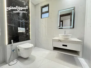  1 شقة مع روف دوبليكس باطلالة مميزة مساحة 200م وروف 120م مع 50 م ترس بخلدا (مشروع 118)