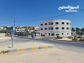  7 ارض للبيع 500 م في اجمل مناطق المملكه بدر الجديده (الغروس الغربي) على شارعين
