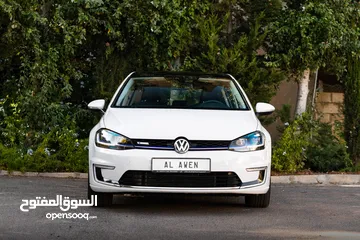  2 Volkswagen E-Golf
