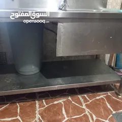  21 مجلى ستيلس ثقيل صناعي  ثلاجة بحاجه الى مروحة  طاوله ستيلس  غاز عين وحدة كانون كبير طول مترين عرض 40س