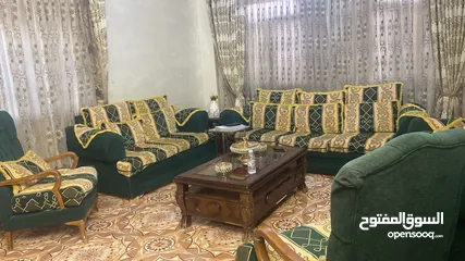  1 طقم كنب مستعمل للبيع بحالة جيدة