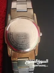  2 ساعة لورين بسعر حرق