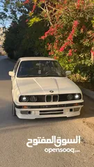 7 BMW E30 1988
