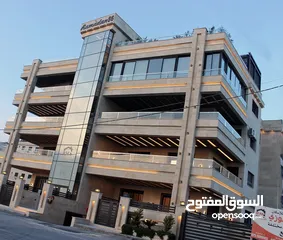  8 شقة ملوكية شبه ارضي مساحة 626م -داخلي 300م -حديقة 326م تشطيبات فلل-الحويطي-طريق المطار - رمضان اسكان