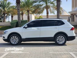  3 2018 Volkswagen Tiguan / Gcc Specs/ 4 Cylinder / 7 Seats / Mid Option