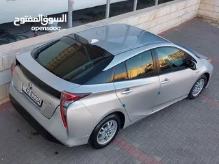  11 تويوتا بريوس 2018 سلفر// مميزة جدآ