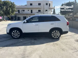  3 كيا سورينتو 2014 للبيع