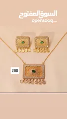  2 Ladies assorted accessories excellent quality and in affordable price . Amazing collections