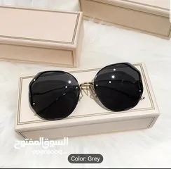  7 Female fashionable Sunglasses