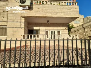  1 شقة طابق ارضي 150 متر للبيع