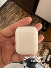  1 Apple AirPods 2 wireless charging case + left earbud