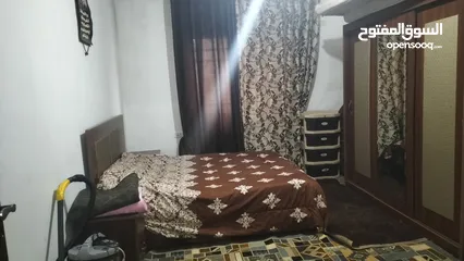  13 منزل مكون من 3غرف نوم و3 حمامات واحده ماستر وصاله وصالون  وحديقه عدد 2