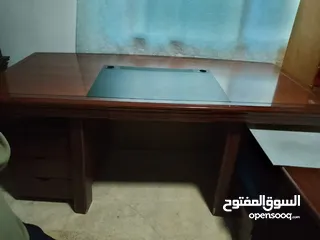  10 مكتب وكرسي وخزانه
