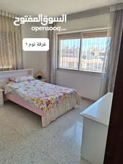  11 من المالك شقة شرحة 183متر في شارع عبدالله غوشة
